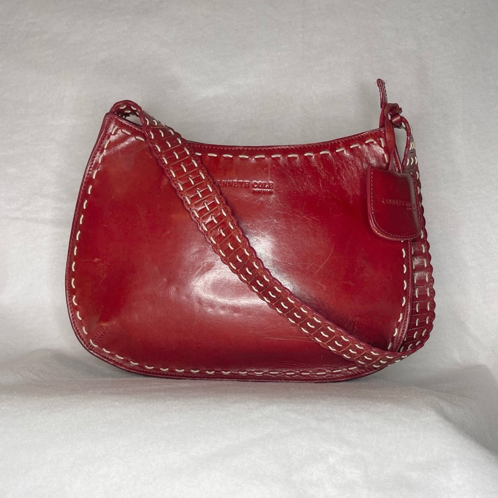 GUC VINTAGE Kenneth Cole New York Burgundy Leather Stitched Purse